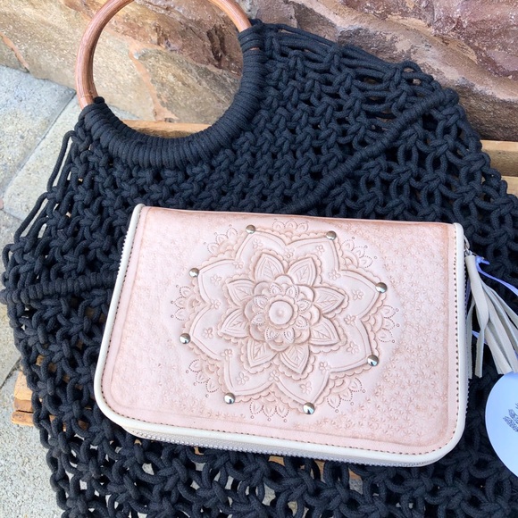 ✨MAHIYA BOHO-GYPSY LEATHER DRIFTER ZIPPER CLUTCH - Picture 4 of 8